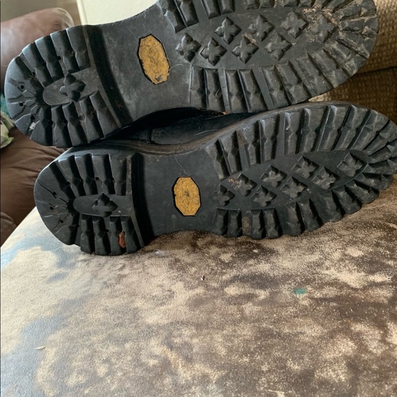 Uninsulated danner boots - Picture 3 of 3